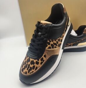 MICHAEL KORS Andi Trainer *NEW* sz 9